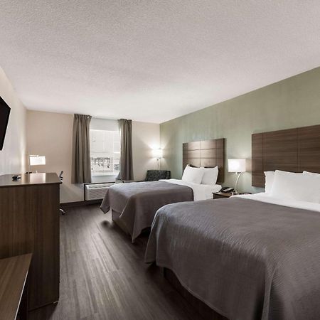 Quality Inn Airport Woodson Terrace Exteriör bild